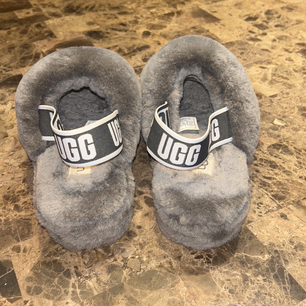 Ugg Fluff Yeah - image 3